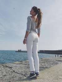 Samimi ön sevişme yapan escort özlem