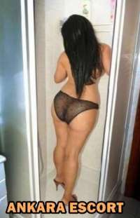 Seçkin beyaz tenli kız Nergis