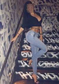 Seksapel kendi yeri olan escort Aslihan