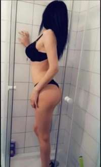 Seksapel masaj yapan eskort Canan