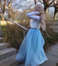 Seksi buğday tenli hatun övün