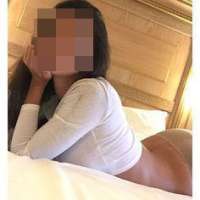 Seksi saksocu kız Karanfil