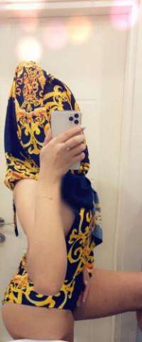 Şık sarışın hanım Jalenur