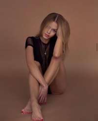 Unutulmaz olgun kadın Hasret