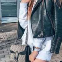 Akdeniz'de Hevesli ve Çekici Escort Hale