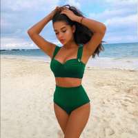 Alev-alev eve gelen kız Iyem