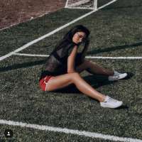 Alev-alev orijinal resimli kadın Binnaz