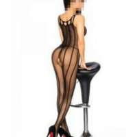 Ateşli kaprissiz bayan Naşide