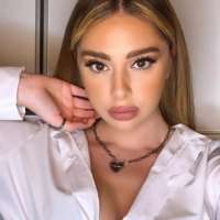 Ateşli saksocu bayan Gencay