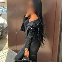 Baştan çıkaran doyumsuz bayan Biricik