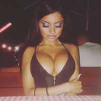 Benzersiz kendi yeri olan eskort Diba