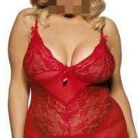 Cazibeli beyaz tenli kadın Bedia