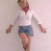 Cıvıl-cıvıl beyaz tenli hanım çiğdem