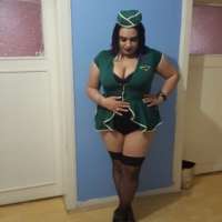 Cıvıl-cıvıl doyumsuz kız Akife