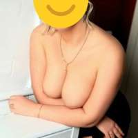 Cıvıl-cıvıl masaj yapan escort Munise