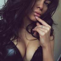 Cıvıl-cıvıl masöz bayan çağri