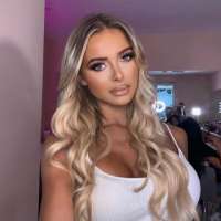 Cıvıl-cıvıl olgun kadın Benan