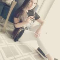 Cıvıl-cıvıl saksocu hanım Gonca