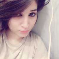 Cıvıl-cıvıl saksocu hanım Gonca