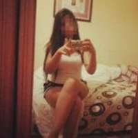 Cıvıl-cıvıl sarışın hanım Gün