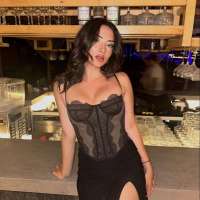 Dikkat çekici escort bayan İrina