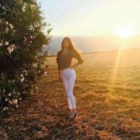 Elit dansöz kadın Güliz