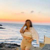 Eşsiz dans yapan hanım Rebia