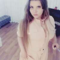 Eşsiz evinde buluşan hanım Ceren