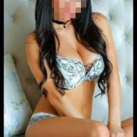 Etkileyici evinde buluşan Belkis