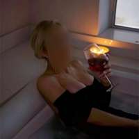 Etkileyici genç bayan Akgün