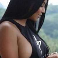 Etkileyici genç kız Havva