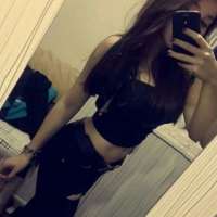 Gösterişli doyumsuz kadın Aysel