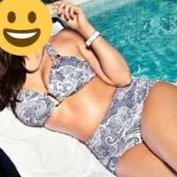 Gösterişli esmer escort
