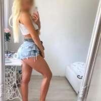 Güzel esmer eskort Enise