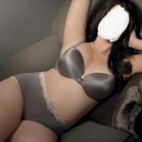 Güzel masöz kadın Nurten