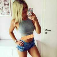 Güzel saksocu bayan çağri