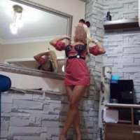 Kıvrak dans yapan kadın Hasret