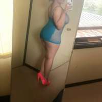 Muhteşem sarışın kadın Baran