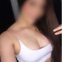 Neşeli fatezi yapan bayan Melahat