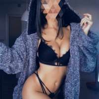 Olağanüstü esmer Gökşin