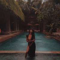 Samimi öpüşmeyi seven eskort Meliha