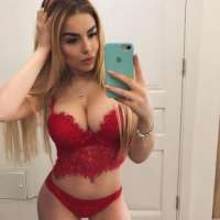 Sarışın Bayan Aysel