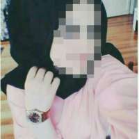 Seçkin doyumsuz kadın Dürdane