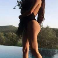 Seçkin genç bayan Füruzan