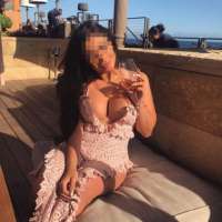 Toroslar'daki Çekici ve Dinamik Escort Bayan