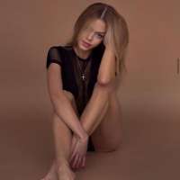 Unutulmaz olgun kadın Hasret