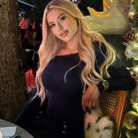 Vücut hatları ideal bayan Canan